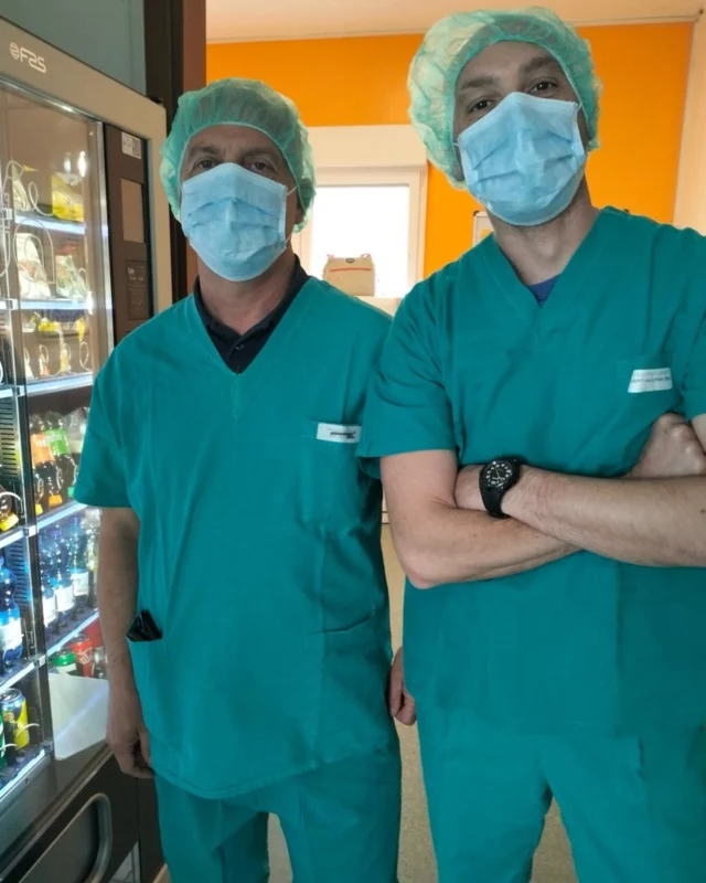 😷Mascherina, cuffietta e abbigliamento adeguato: quando il contesto cambia, cambiamo anche noi!

Ci attrezziamo per garantire sempre un servizio all’altezza, anche nelle situazioni più delicate.

#cdadistributoritalmassons #unasceltanaturale