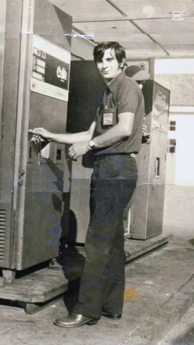 🎉 49 ANNI INSIEME A VOI

Era il 4 maggio del 1976 quando tutto è iniziato. Da allora sono passati 49 anni di lavoro, di crescita, di scelte fatte con il cuore. Siamo cresciuti grazie alla fiducia di chi ha creduto in noi: clienti, collaboratori, amici, famiglia.

Oggi festeggiamo questo traguardo con lo sguardo rivolto avanti.
Perché il nostro futuro lo immaginiamo così: sempre più naturale, sostenibile, e vicino alle persone.

💚 Il 2026 sarà un anno speciale: 50 anni di storia, 50 anni di futuro. E vogliamo viverli, come sempre, insieme a voi.

#CDA #49AnniInsieme #50AnniDiFuturo #UnaSceltaNaturale #Famiglia #CuoreFVG